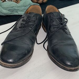 Clarks Men’s 8.5 Black Leather Shoes